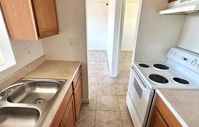 Casita Robles Apartments