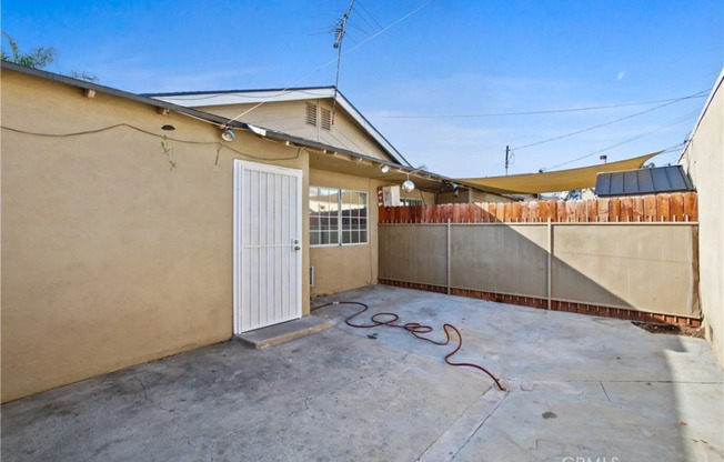 3025 GARNET LN