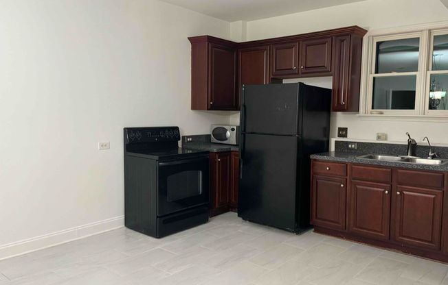 95 KESTREL CT NW