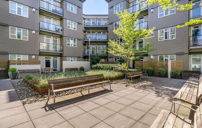128 on State Apartments in Kirkland, WA