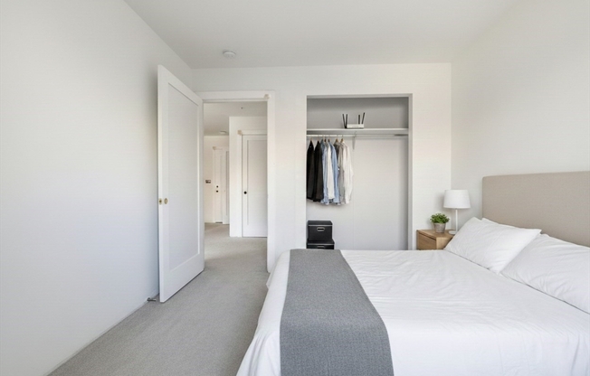 2 beds, 2 baths, 867 sqft, $5,000, Unit 404