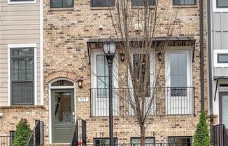 717 BISMARK RD NE