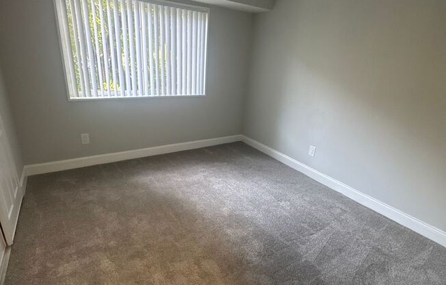 3 beds, 2 baths, 1,300 sqft, $2,440, Unit 3331 #103