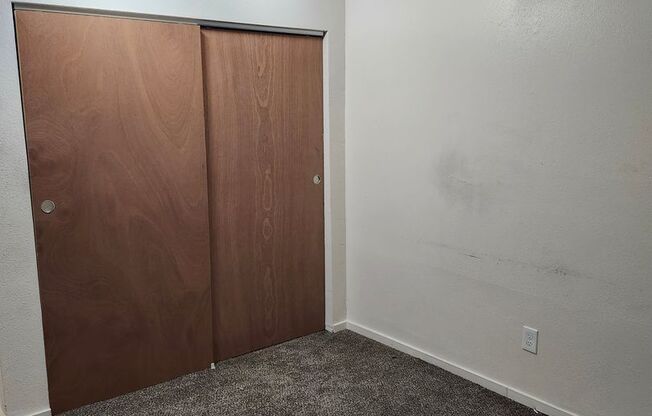 1 bed, 1 bath, 580 sqft, $1,200, Unit 87