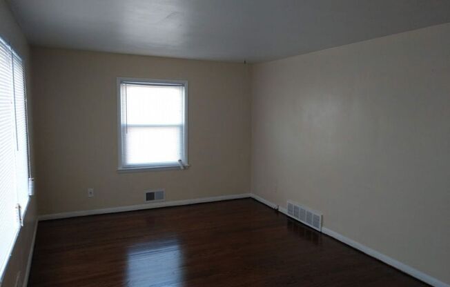 2737 Hamilton Ave, Racine, WI- 3 Bedroom House