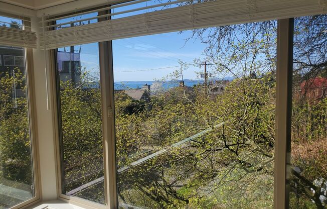 2 beds, 1 bath, 812 sqft, $3,050, Unit 101