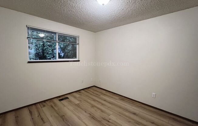 2 beds, 1 bath, $1,625, Unit 1403