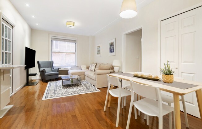 150 E 49 ST