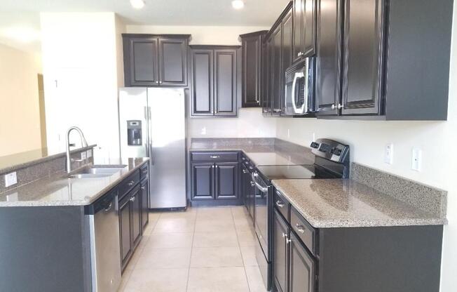 15186 EVERGREEN OAK LOOP