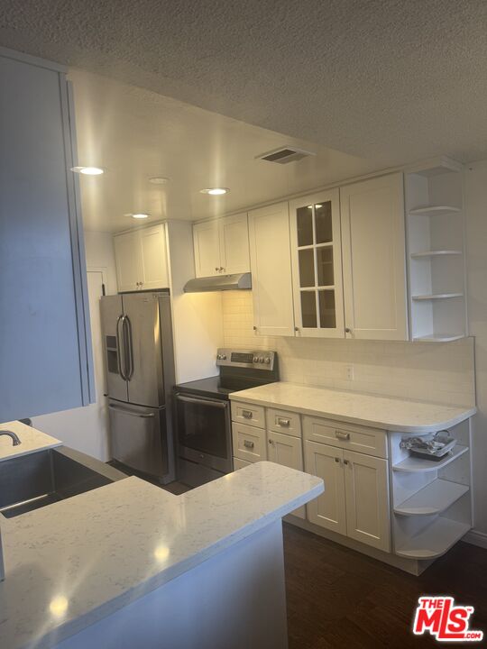 100 S Doheny Dr
