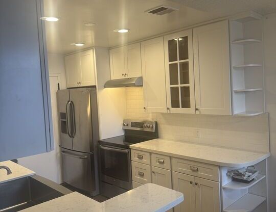 1 bed, 2 baths, 850 sqft, $3,900, Unit 209