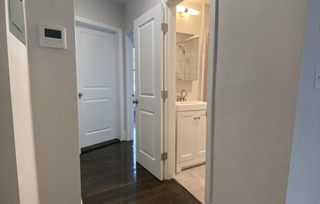 Luxury 2-Bedroom Apartment in Back Bay  – Clearwater St $4,150/month | 2 Bed • 1 Bath