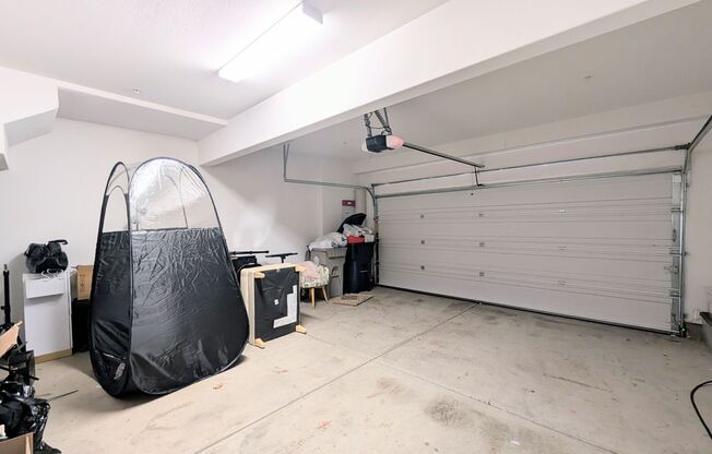 3 beds, 2.5 baths, $2,550, Unit # 67104