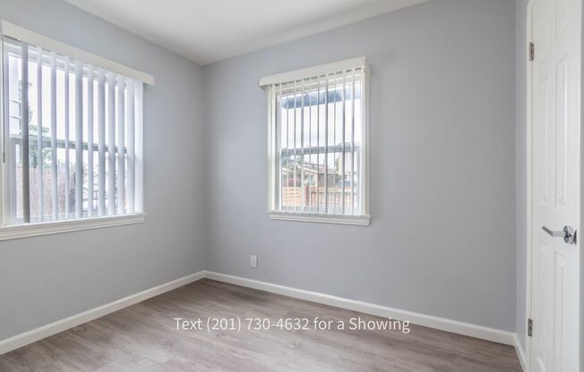 2 beds, 1 bath, $2,595, Unit 4529 Wilson Ave