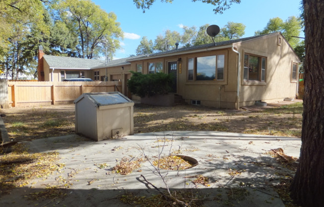 837 Oxford Lane