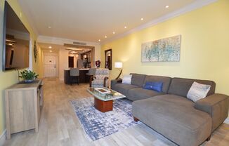 Stunning 2 Bath| 2 Bedroom Luxury Condo with Modern Upgrades