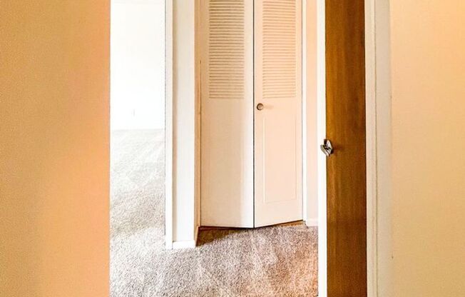 3 beds, 2 baths, 1,200 sqft, $1,799, Unit Unit 307