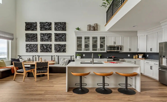 6911 S STATIC PEAK DR