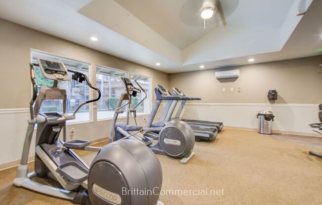 2 beds, 1 bath, 830 sqft, $1,950, Unit 15