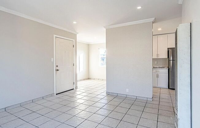 4143 Van Dyke Ave