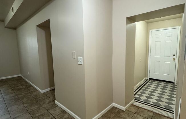 4834 W Adams LLC