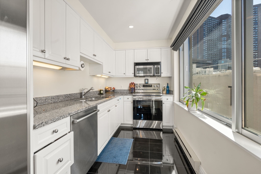 1 HUNTINGTON AVE