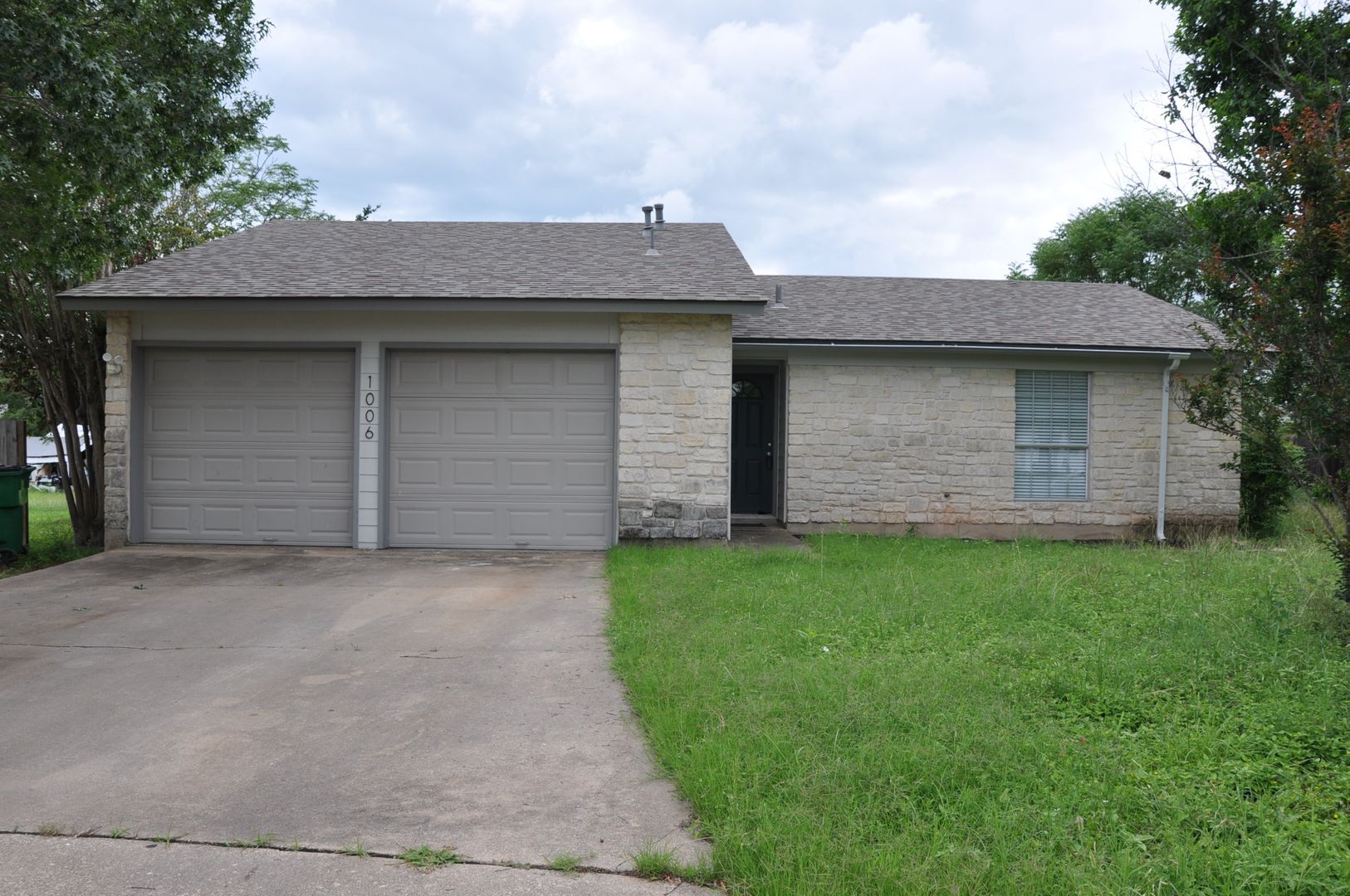3 Bedroom 2 Bath on Cul-de-sac in Buttercup
