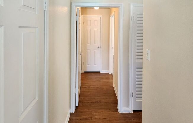 1 bed, 1 bath, 802 sqft, $1,525, Unit 521-u