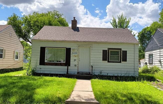 2 bedroom single family home with detached garage