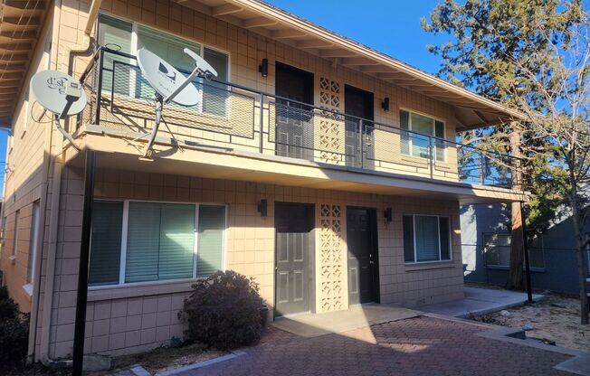 2 beds, 1 bath, 960 sqft, $1,450, Unit 1