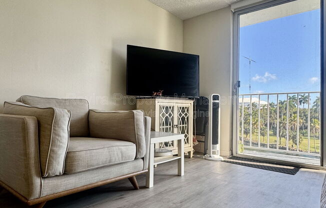 1740 NW North River Dr