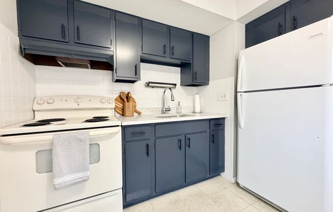 1 bed, 1 bath, 800 sqft, $925, Unit 4101-1G