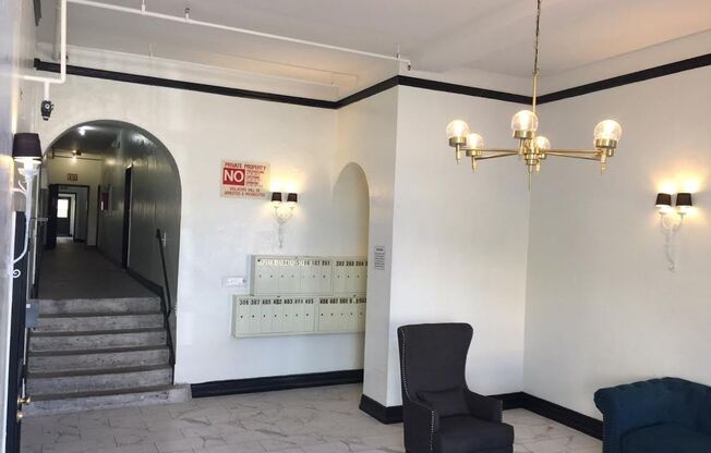 Guntharp Apts...Newly Remodeled Gorgeous Apartments...CALL NOW!