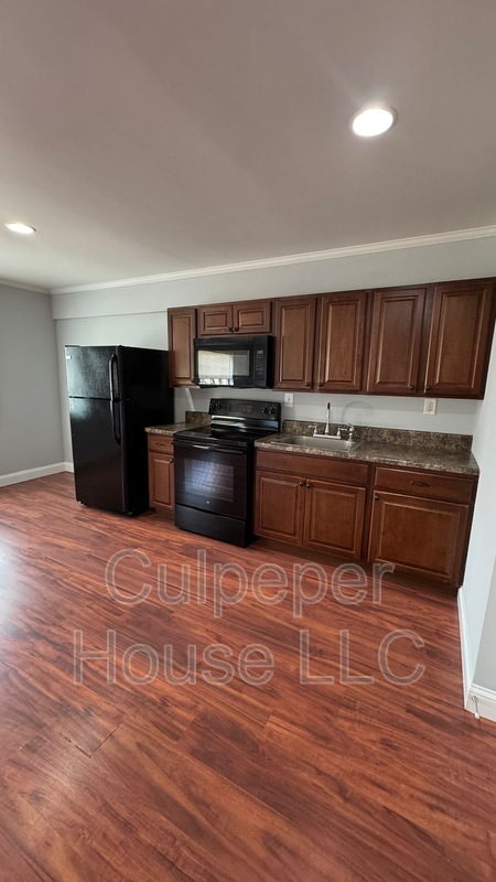 2854 W SYLVANIA
