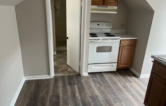 1 bed, 1 bath, 900 sqft, $850, Unit unit 8