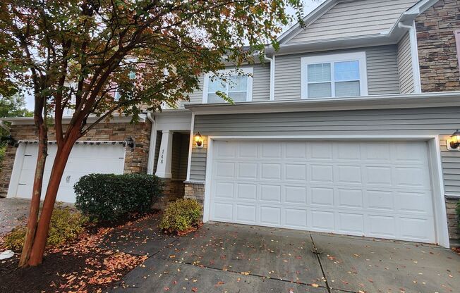 3 Bedroom - Cary Townhome in Central Location!!! Close to 540 and Research Triangle Park!