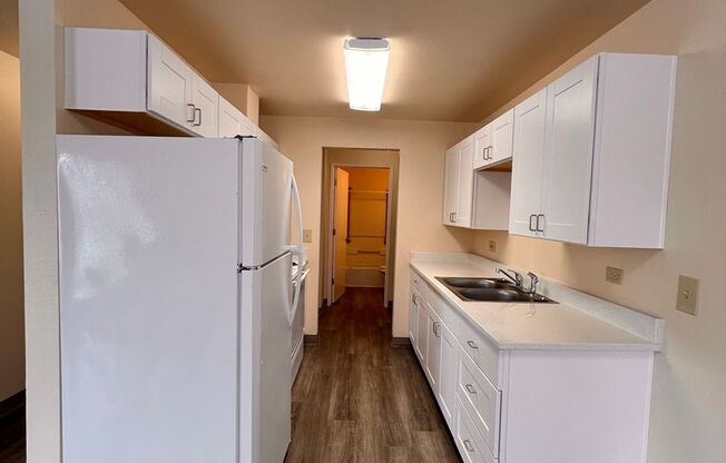 2 beds, 1 bath, $1,495, Unit 518298 - 3204 NE Stapleton Rd #J