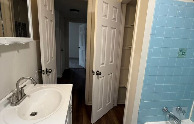 Taylor Street Apartments