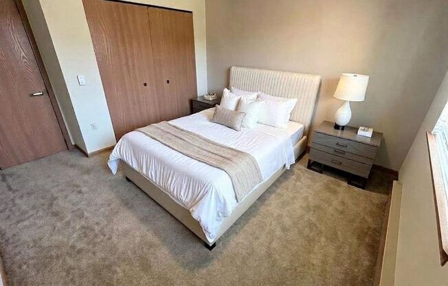 2 beds, 2 baths, 1,186 sqft, $1,905, Unit 302-202