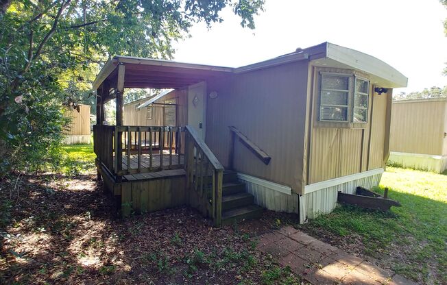 2 beds, 1 bath, $825