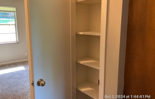 2 beds, 1 bath, 765 sqft, $1,195, Unit 02402-4