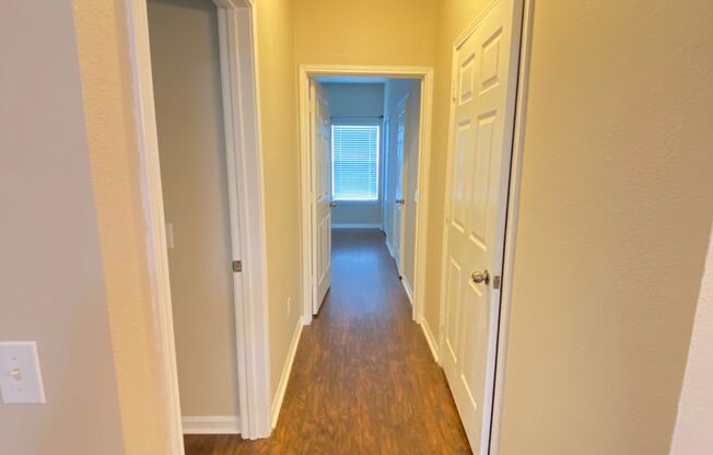 2 beds, 2 baths, $1,700