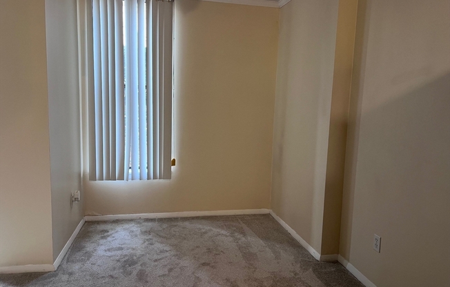 1 bed, 1 bath, 675 sqft, $1,700, Unit D