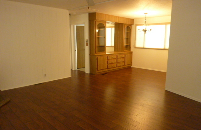 2 beds, 2 baths, $2,200