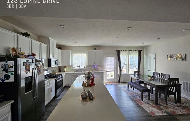 128 LUPINE DR