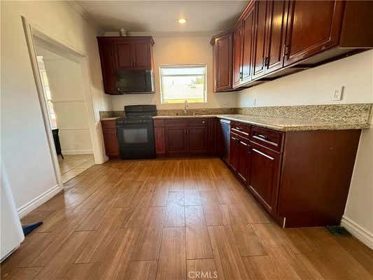 3 beds, 3 baths, 1,520 sqft, $4,300