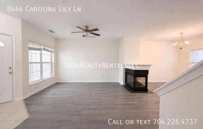 8444 CAROLINA LILY LN