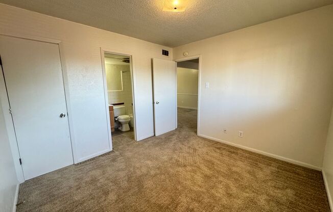 1 bed, 1 bath, 406 sqft, $525, Unit Apt 14