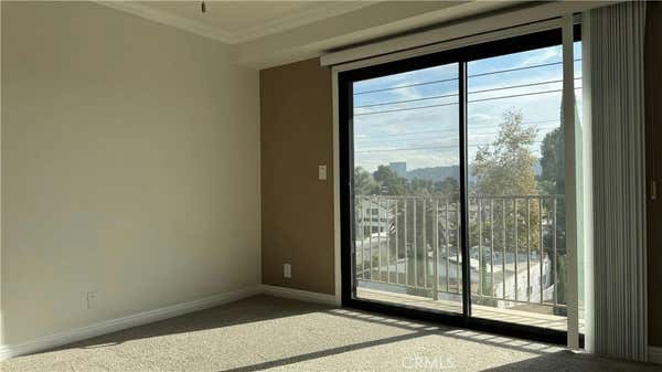 3 beds, 3 baths, 1,161 sqft, $3,625, Unit 309