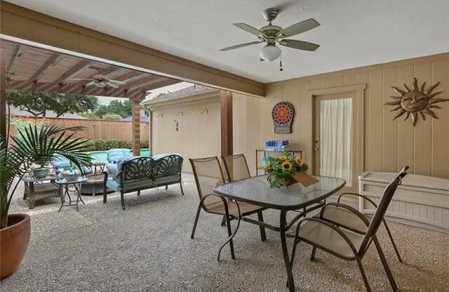 2403 BLUE CYPRESS DR